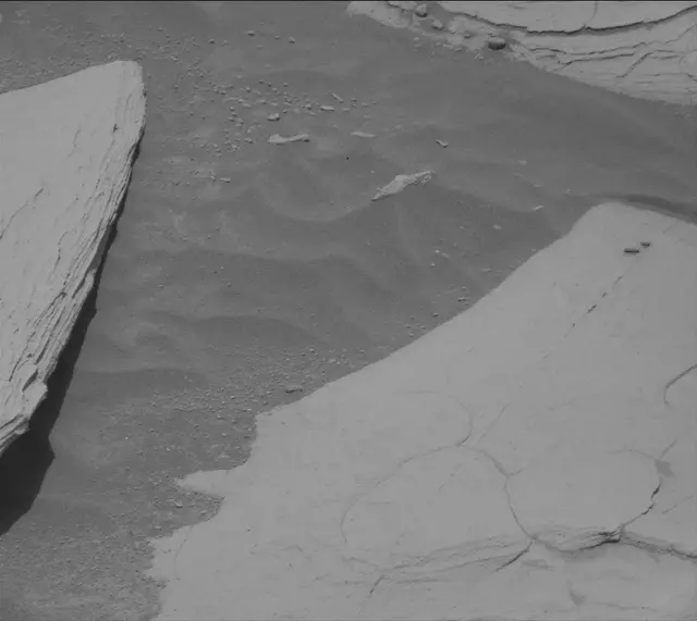 Sol 4070: Mast Camera (Mastcam)