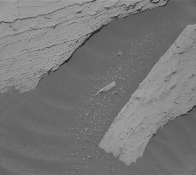 Sol 4070: Mast Camera (Mastcam)