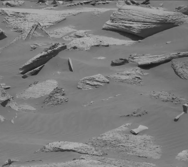 Sol 4070: Mast Camera (Mastcam)