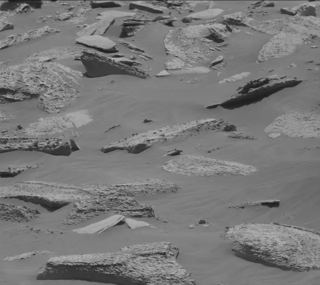 Sol 4070: Mast Camera (Mastcam)