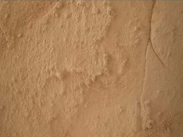 Sol 4070: Mars Hand Lens Imager (MAHLI)