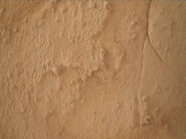 Sol 4070: Mars Hand Lens Imager (MAHLI)