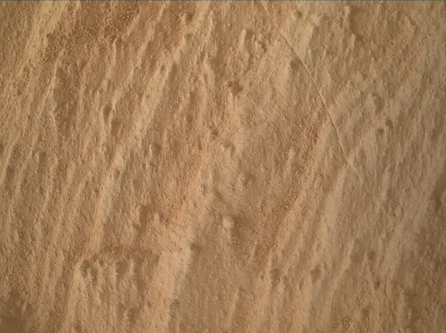 Sol 4070: Mars Hand Lens Imager (MAHLI)