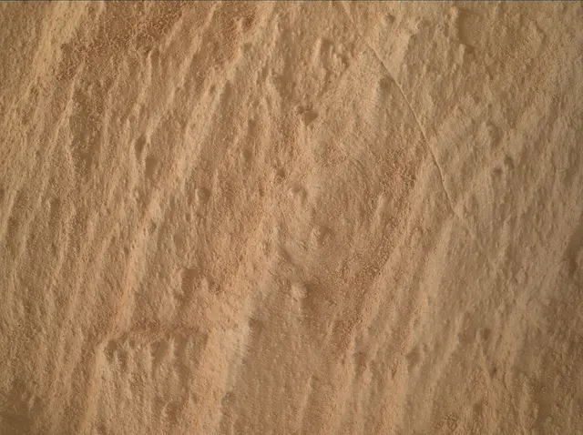 Sol 4070: Mars Hand Lens Imager (MAHLI)