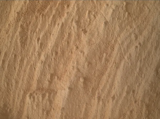 Sol 4070: Mars Hand Lens Imager (MAHLI)