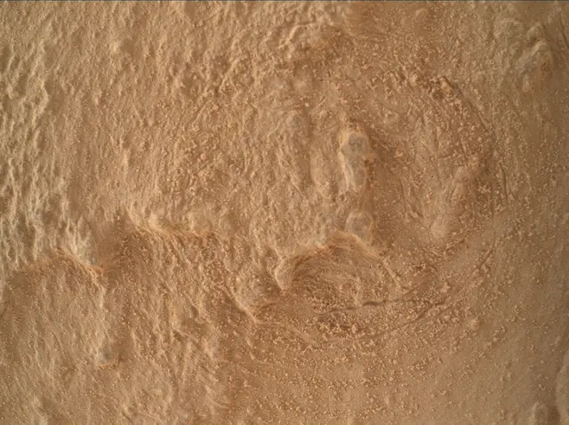 Sol 4070: Mars Hand Lens Imager (MAHLI)