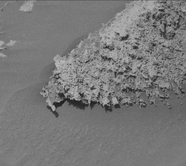 Sol 4071: Mast Camera (Mastcam)