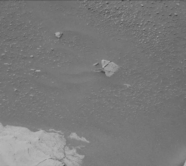 Sol 4071: Mast Camera (Mastcam)
