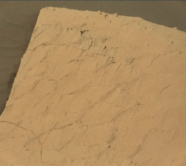 Sol 4071: Mast Camera (Mastcam)