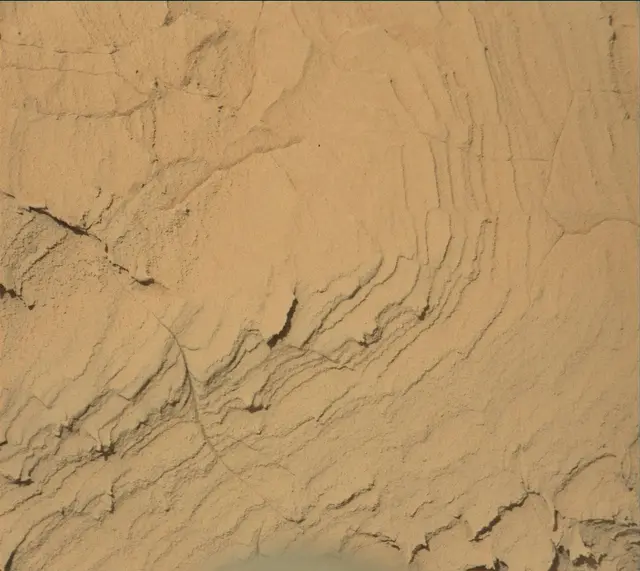 Sol 4071: Mast Camera (Mastcam)