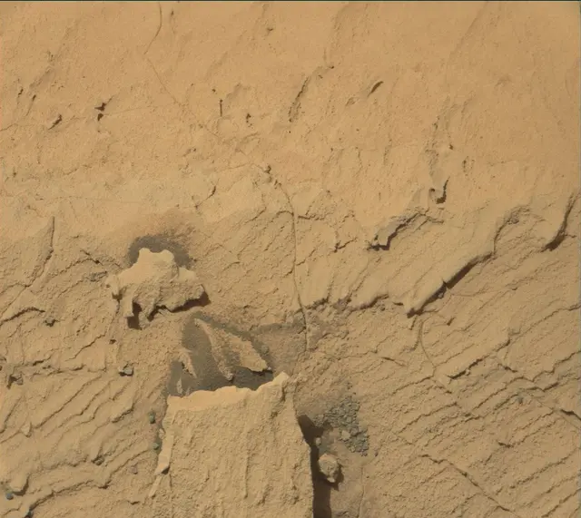 Sol 4071: Mast Camera (Mastcam)