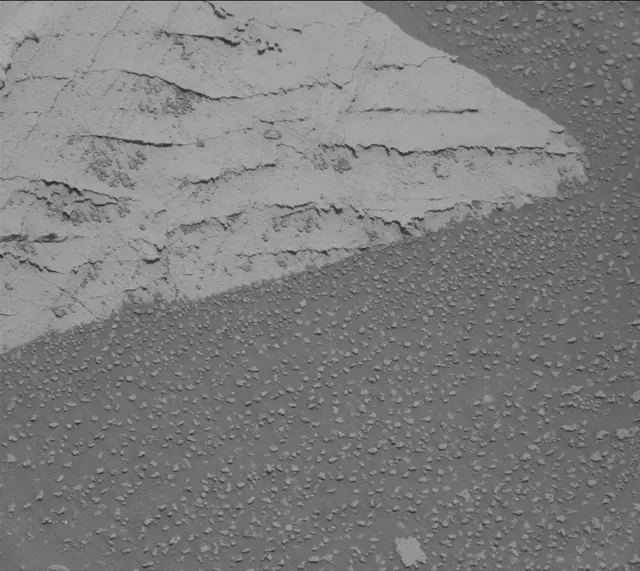 Sol 4074: Mast Camera (Mastcam)