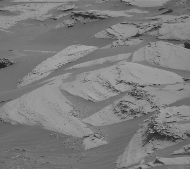 Sol 4074: Mast Camera (Mastcam)