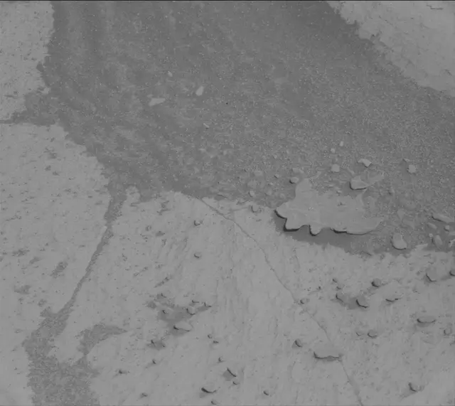Sol 4074: Mast Camera (Mastcam)
