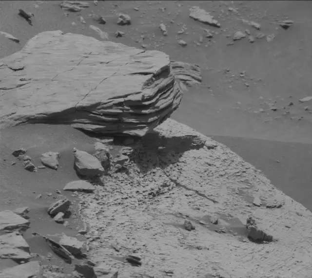 Sol 4076: Mast Camera (Mastcam)