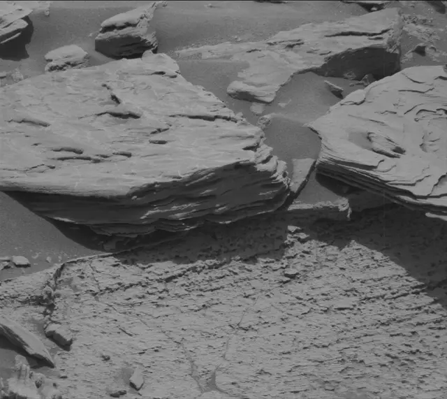 Sol 4076: Mast Camera (Mastcam)
