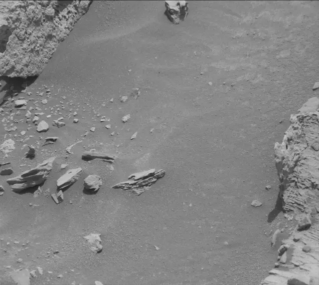 Sol 4076: Mast Camera (Mastcam)