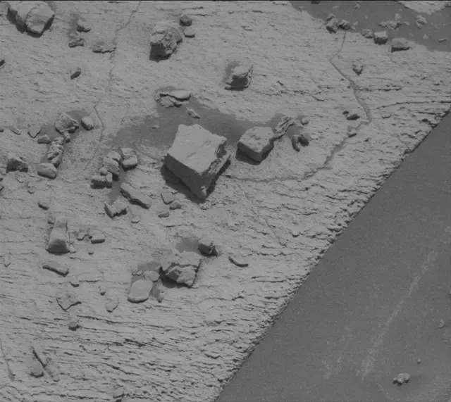 Sol 4076: Mast Camera (Mastcam)