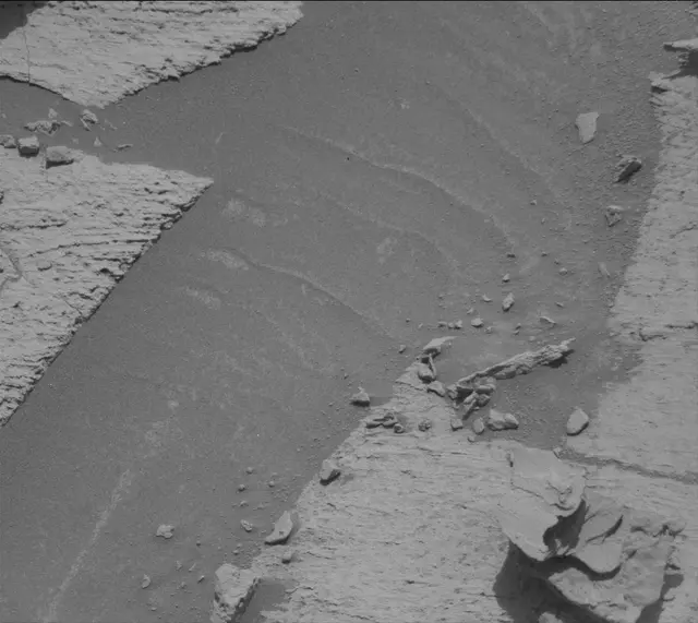 Sol 4076: Mast Camera (Mastcam)