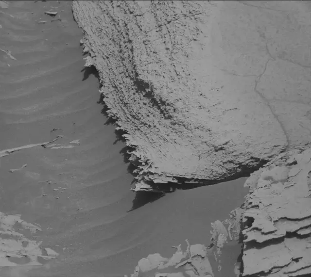Sol 4076: Mast Camera (Mastcam)