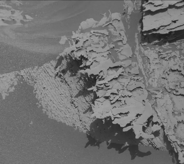 Sol 4076: Mast Camera (Mastcam)