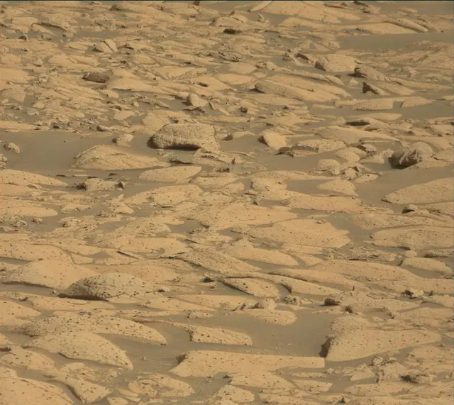 Sol 4076: Mast Camera (Mastcam)