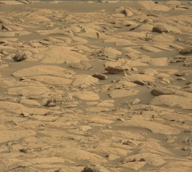Sol 4076: Mast Camera (Mastcam)