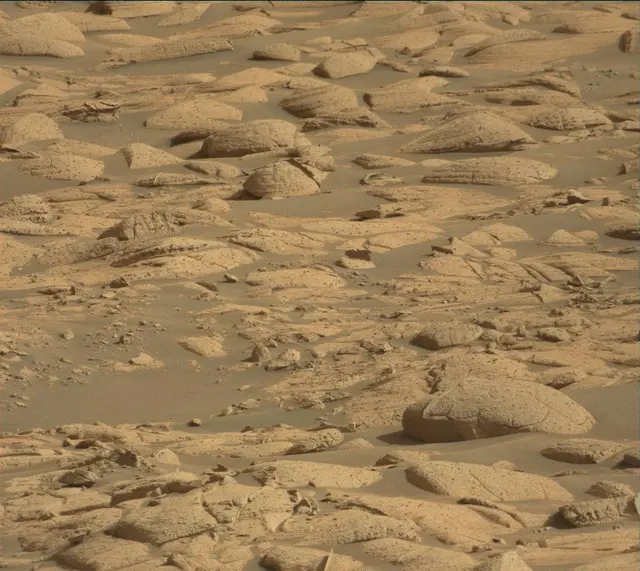 Sol 4076: Mast Camera (Mastcam)