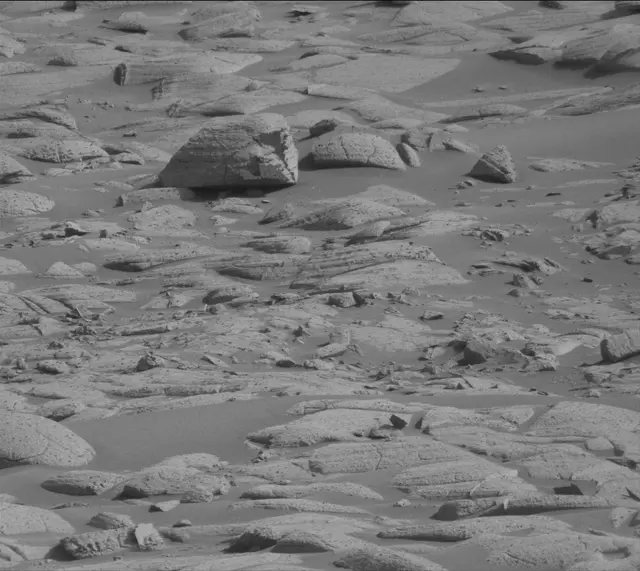 Sol 4076: Mast Camera (Mastcam)