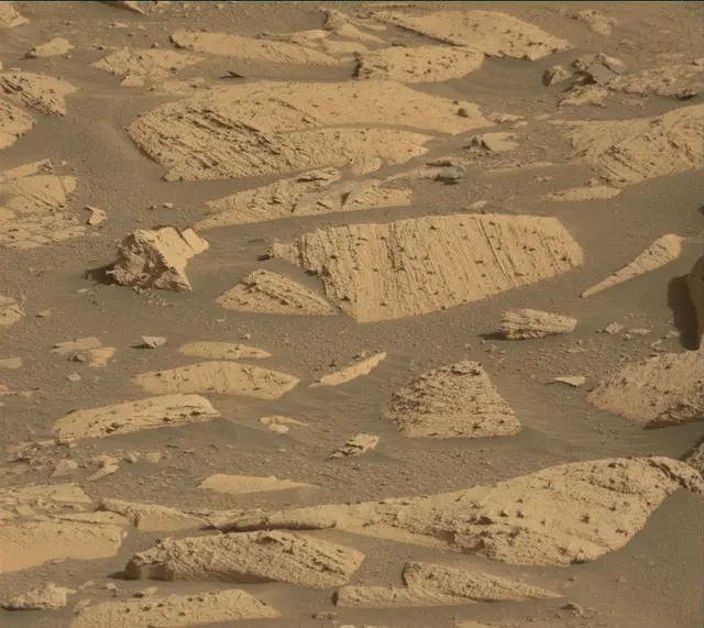 Sol 4076: Mast Camera (Mastcam)