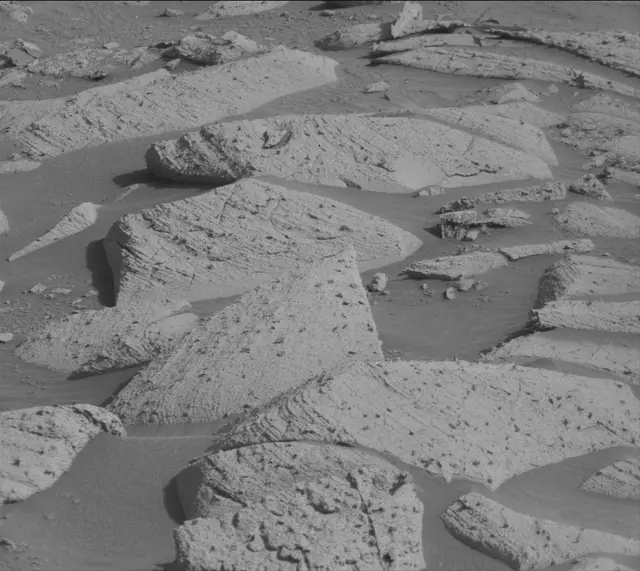 Sol 4076: Mast Camera (Mastcam)