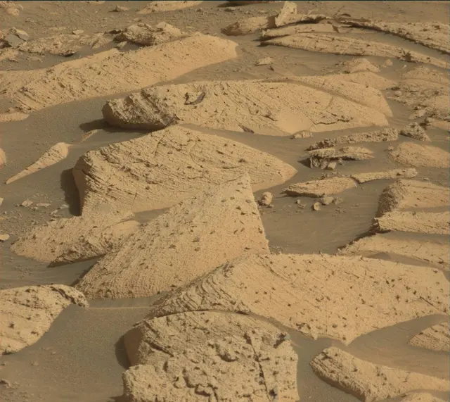 Sol 4076: Mast Camera (Mastcam)