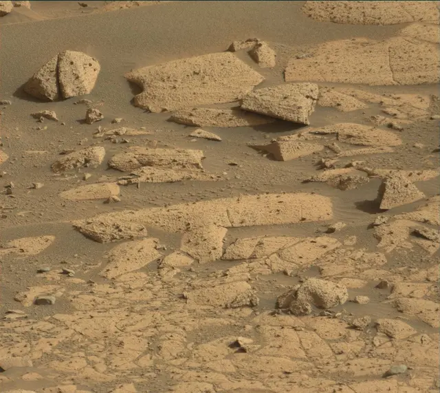 Sol 4076: Mast Camera (Mastcam)