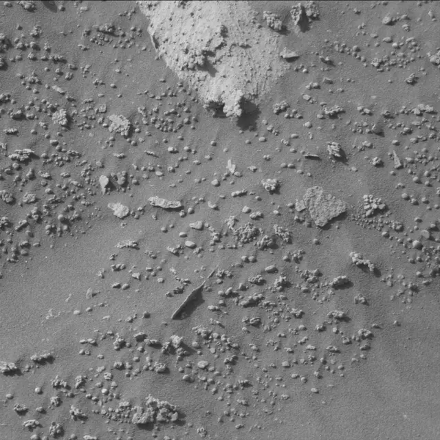 Sol 4076: Mast Camera (Mastcam)