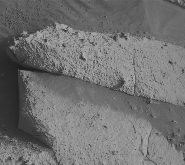 Sol 4076: Mast Camera (Mastcam)