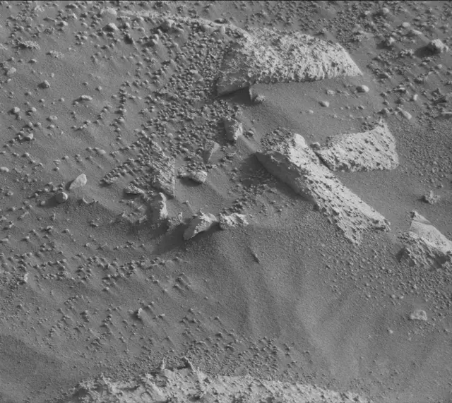 Sol 4076: Mast Camera (Mastcam)