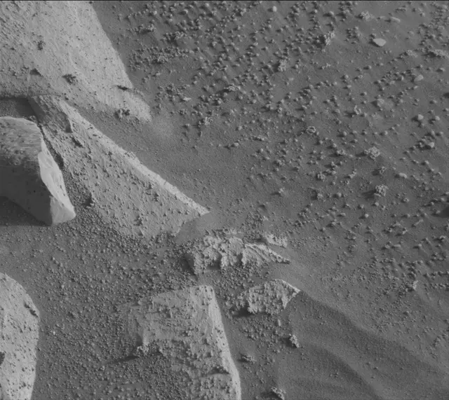 Sol 4076: Mast Camera (Mastcam)