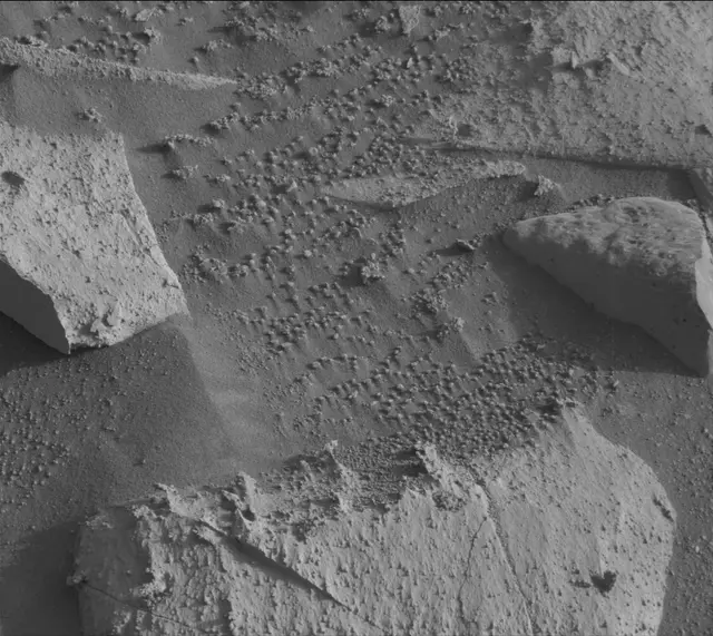 Sol 4076: Mast Camera (Mastcam)