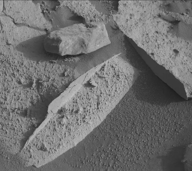 Sol 4076: Mast Camera (Mastcam)
