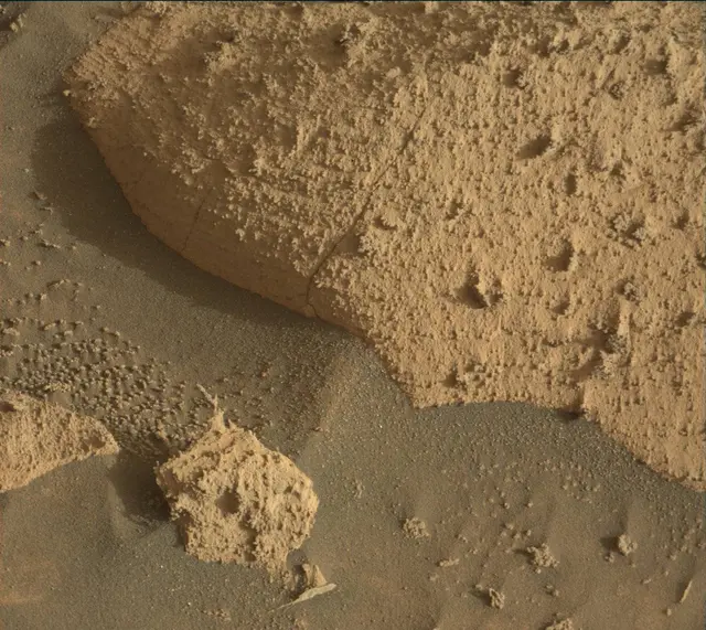 Sol 4076: Mast Camera (Mastcam)