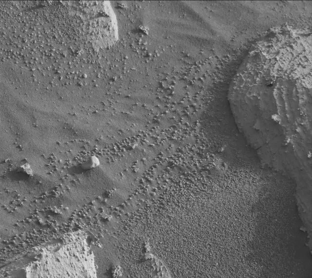 Sol 4076: Mast Camera (Mastcam)