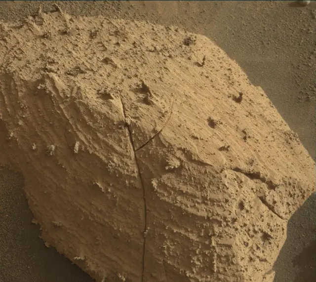 Sol 4076: Mast Camera (Mastcam)