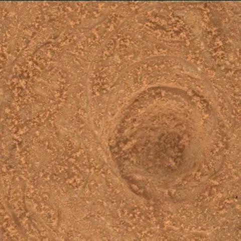 Sol 4076: Mars Hand Lens Imager (MAHLI)