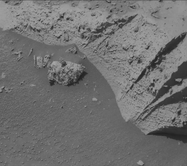 Sol 4078: Mast Camera (Mastcam)