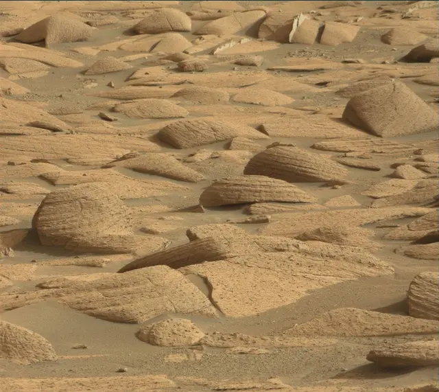 Sol 4078: Mast Camera (Mastcam)