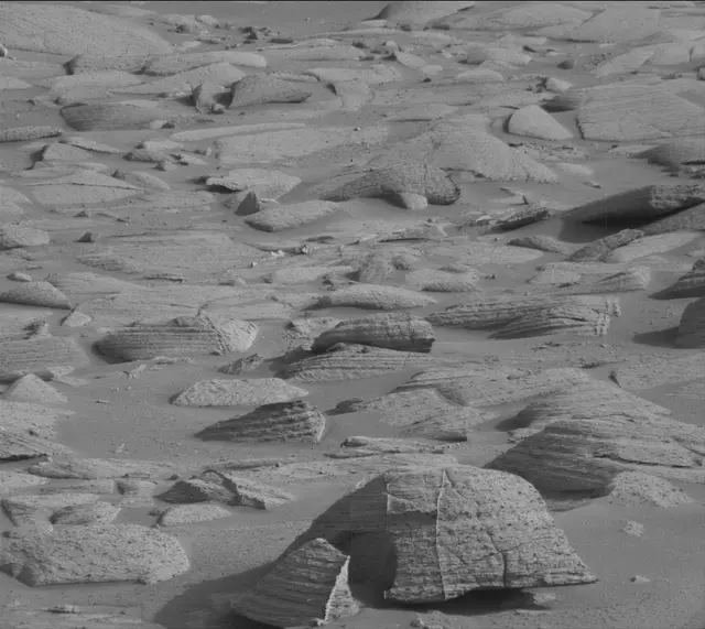 Sol 4078: Mast Camera (Mastcam)