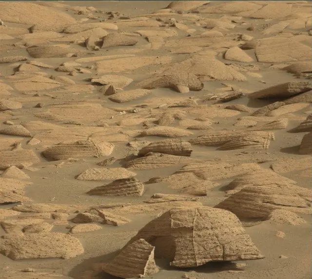 Sol 4078: Mast Camera (Mastcam)