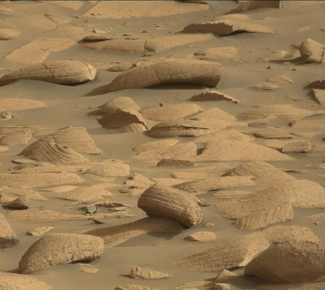 Sol 4078: Mast Camera (Mastcam)