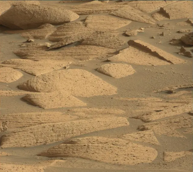 Sol 4078: Mast Camera (Mastcam)