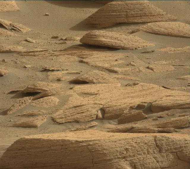 Sol 4078: Mast Camera (Mastcam)